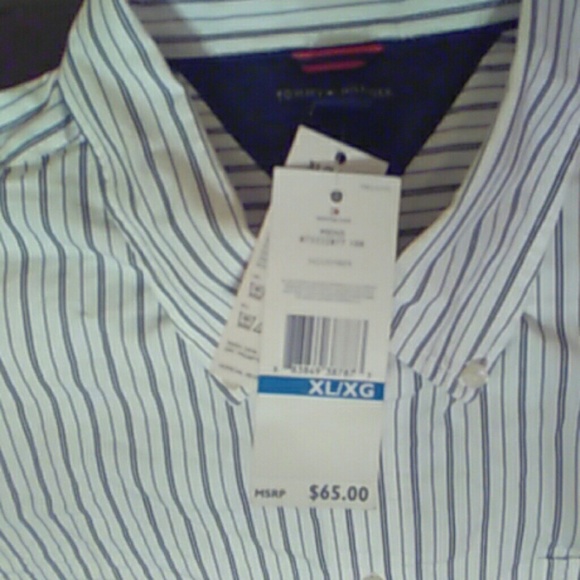 Tommy Hilfiger button down shirt - Picture 2 of 3